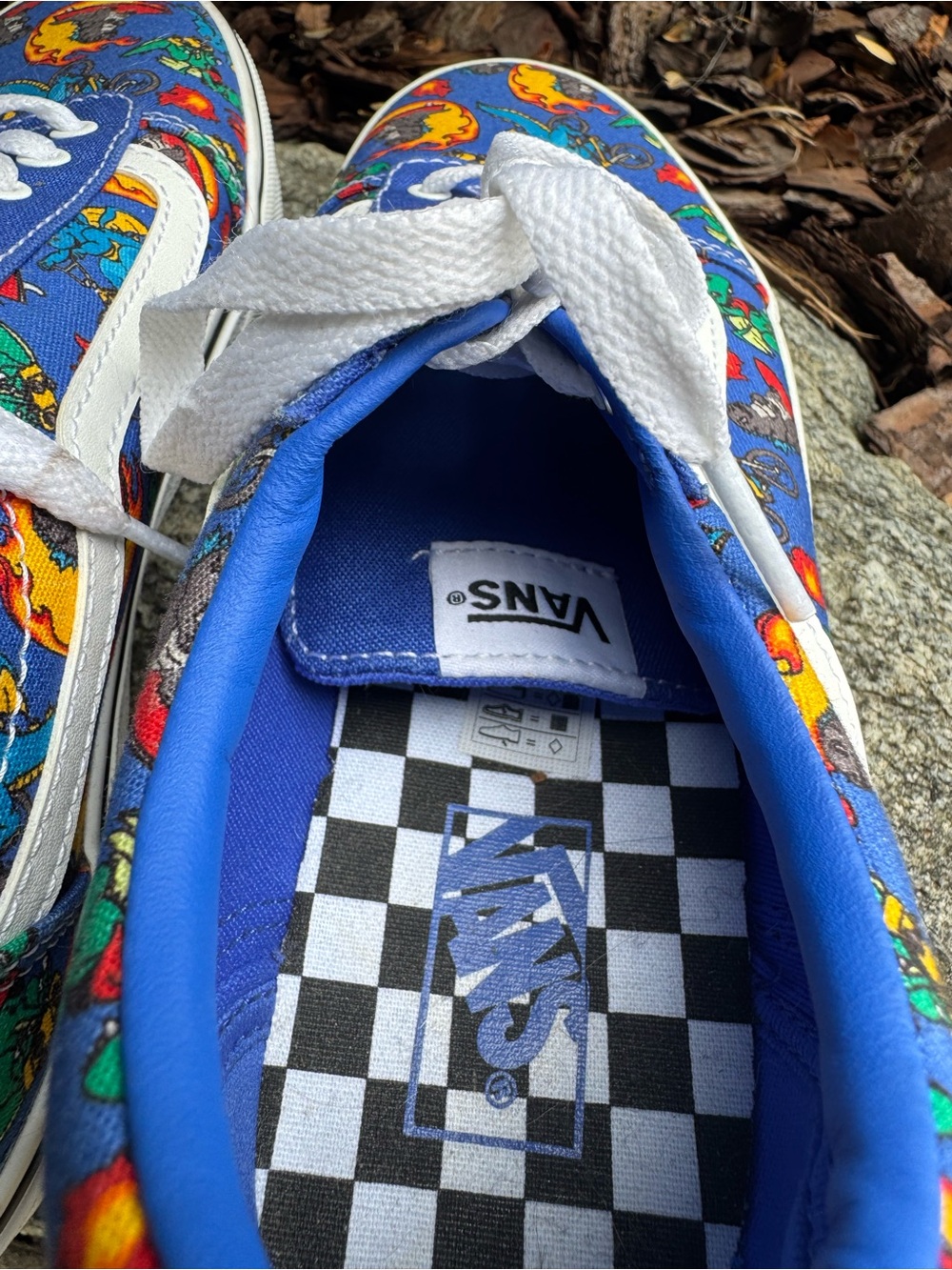 Vans Ward Dragon Explorer Sneakers Youth Sz 5 NWOT - Picture 4 of 8